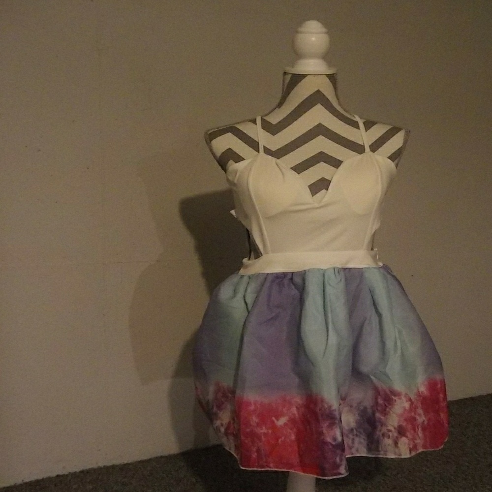 Tie-dye strappy dress